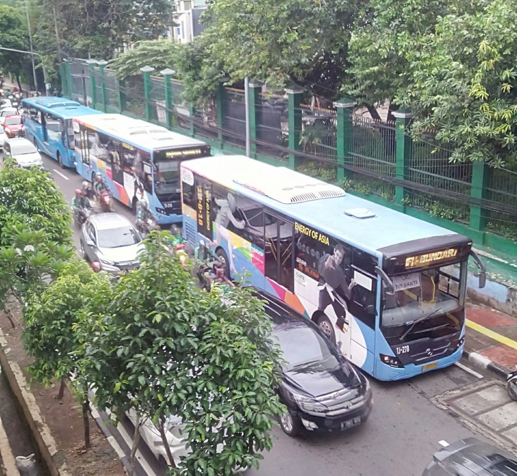 TransJakarta Biang Kerok Kemacetan Stasiun Palmerah